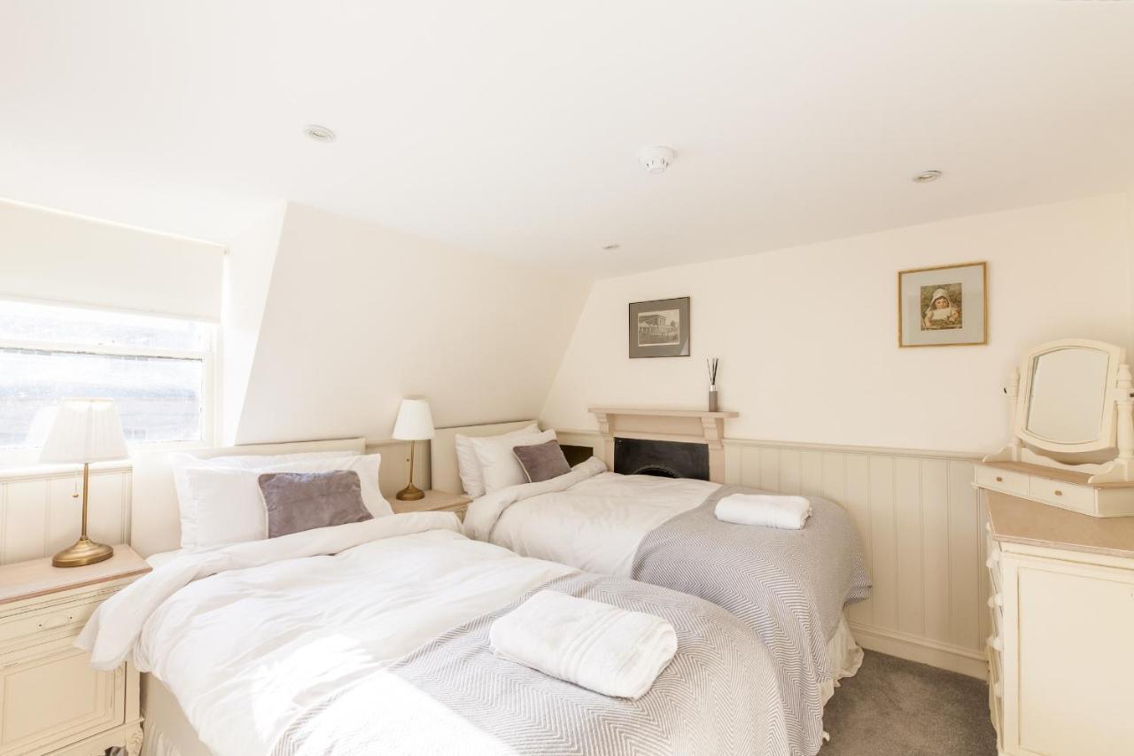 City Centre Stunning House-Roman Baths - 3Min Walk - 4 Bedrooms Exterior foto