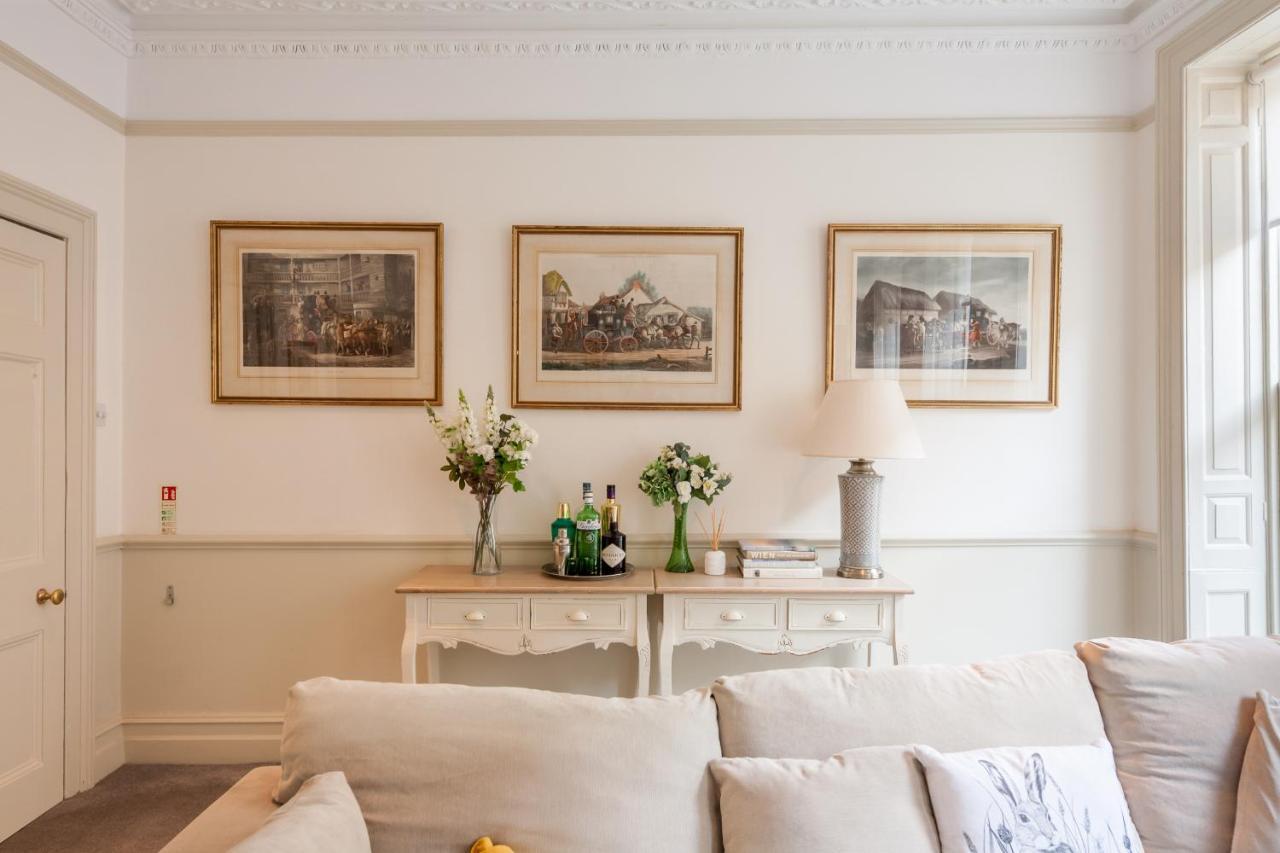 City Centre Stunning House-Roman Baths - 3Min Walk - 4 Bedrooms Exterior foto